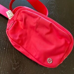 Lululemon Bright Pink everywhere belt bag